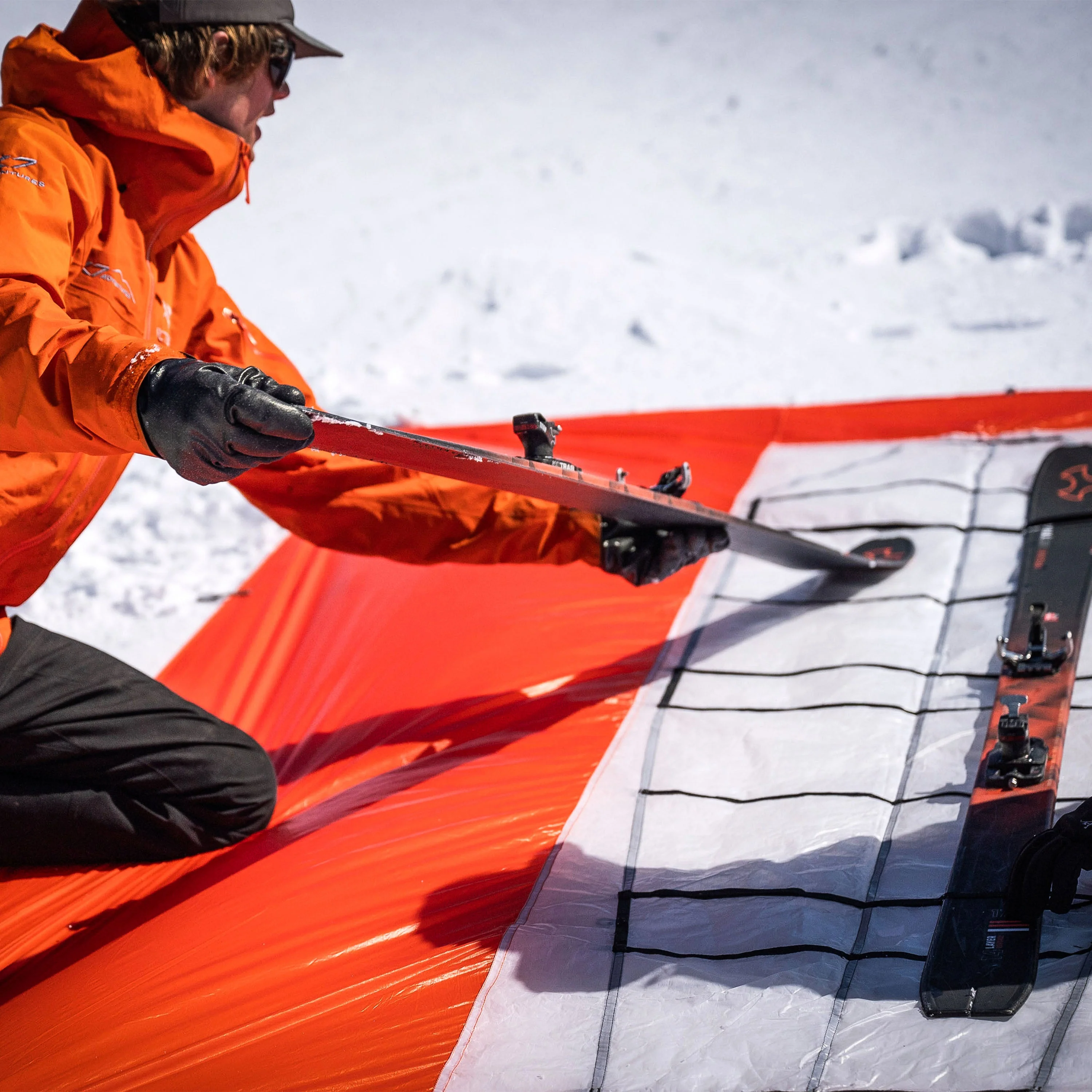 Ski Rescue Tarp - Image 10