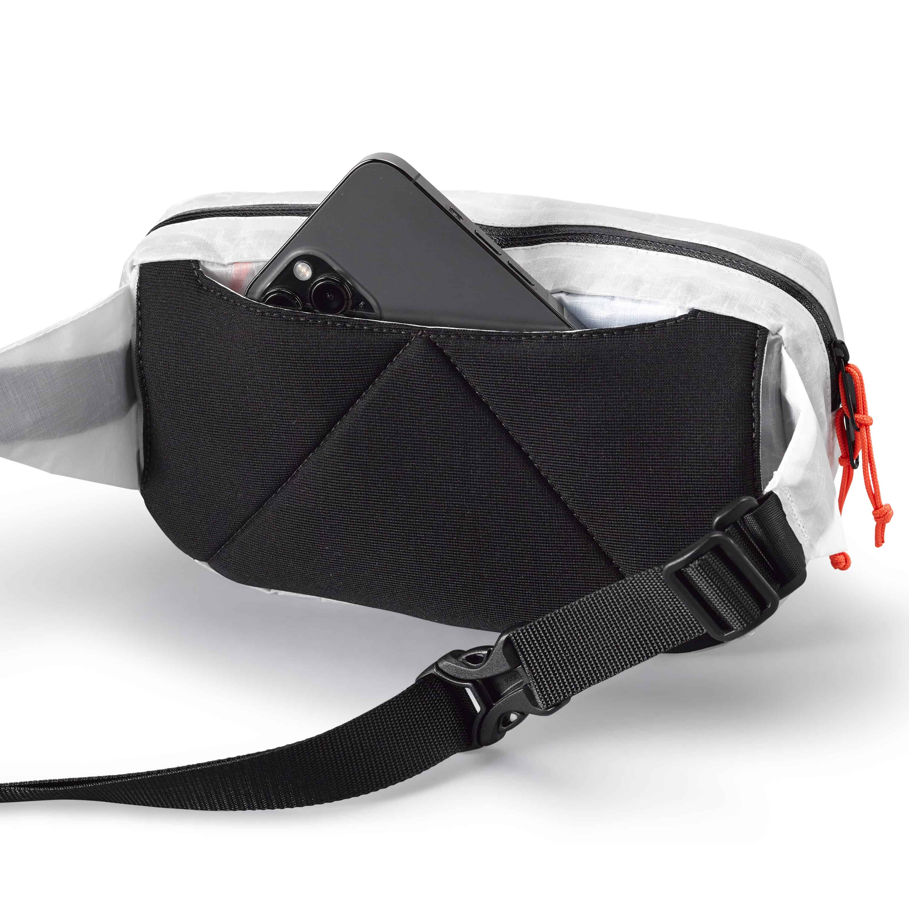 Versa - Image 20